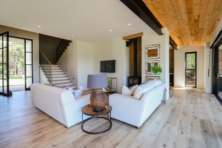 4 Bedroom Property for Sale in Keurboomstrand Western Cape